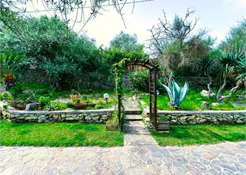 Casa singola a c.a 9 km dalla Marina di Sorso   