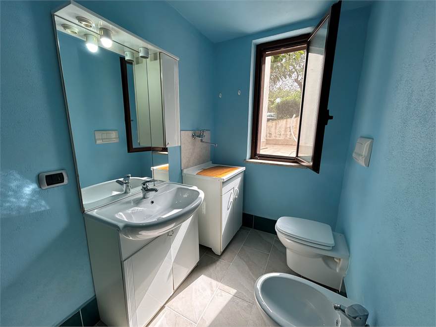 bagno blu piano terra 