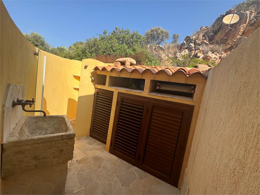 Outdoor sink 1 floor, built-in washing machine