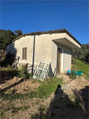 Locale di deposito C/2